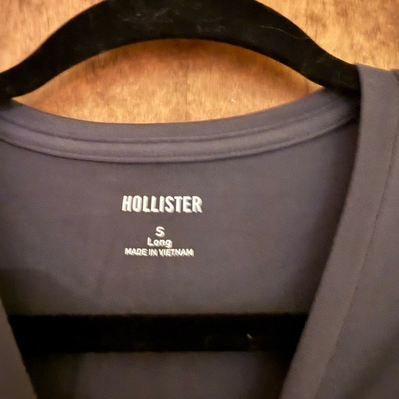 NWOT Hollister Women’s Seamless Fabric Long Sleeve Crew Top - Small Long - Picture 2 of 4